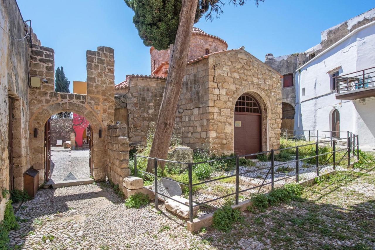 Saint Artemios Boutique Hotel Rhodes City Екстериор снимка